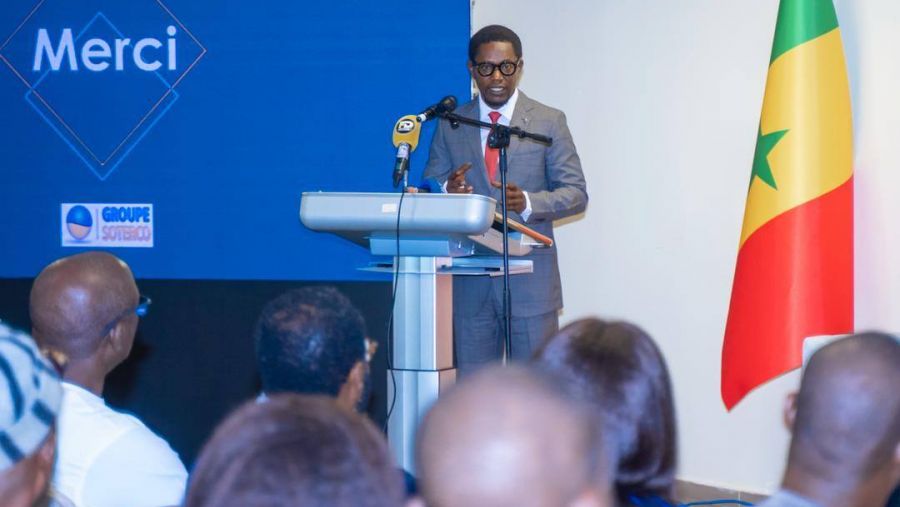 598266336_1161130216199473_8870653546408035389_n.jpg ggg